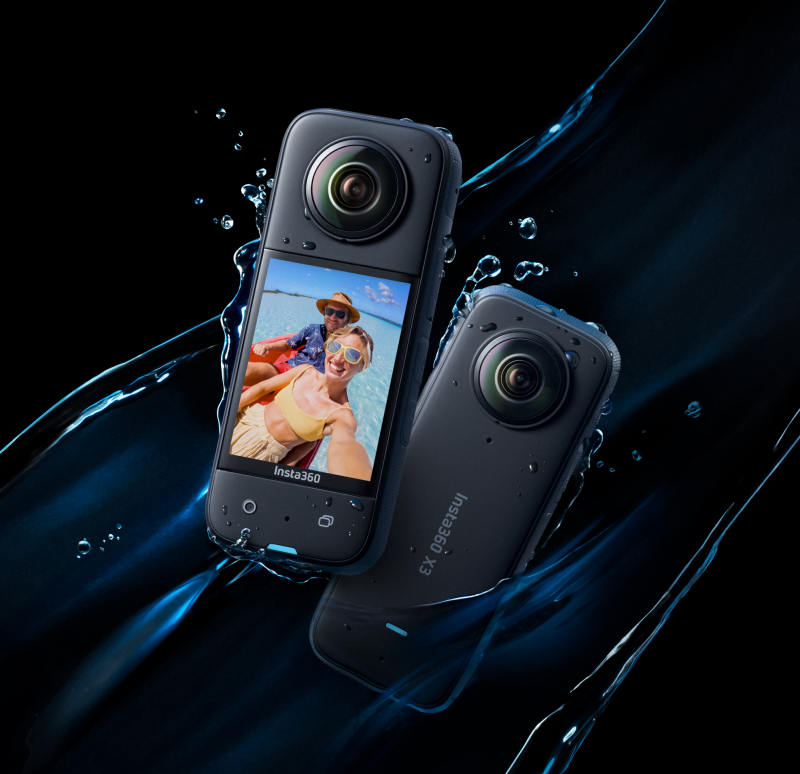 Front and back view of the Insta360 X3 360º action camera